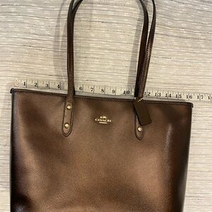 COACH tote- beautiful!